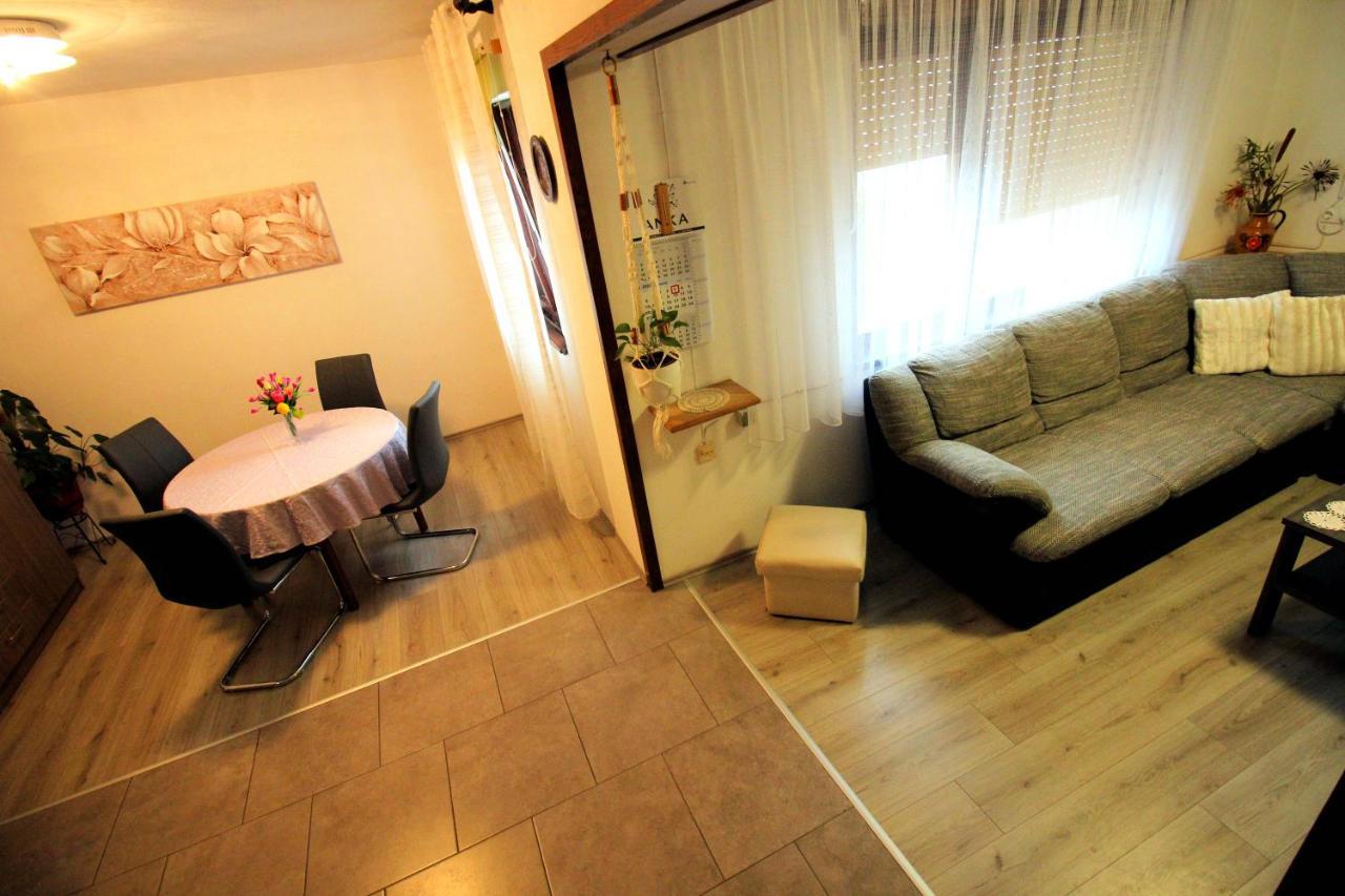 Apartment Leana Selce Exterior foto