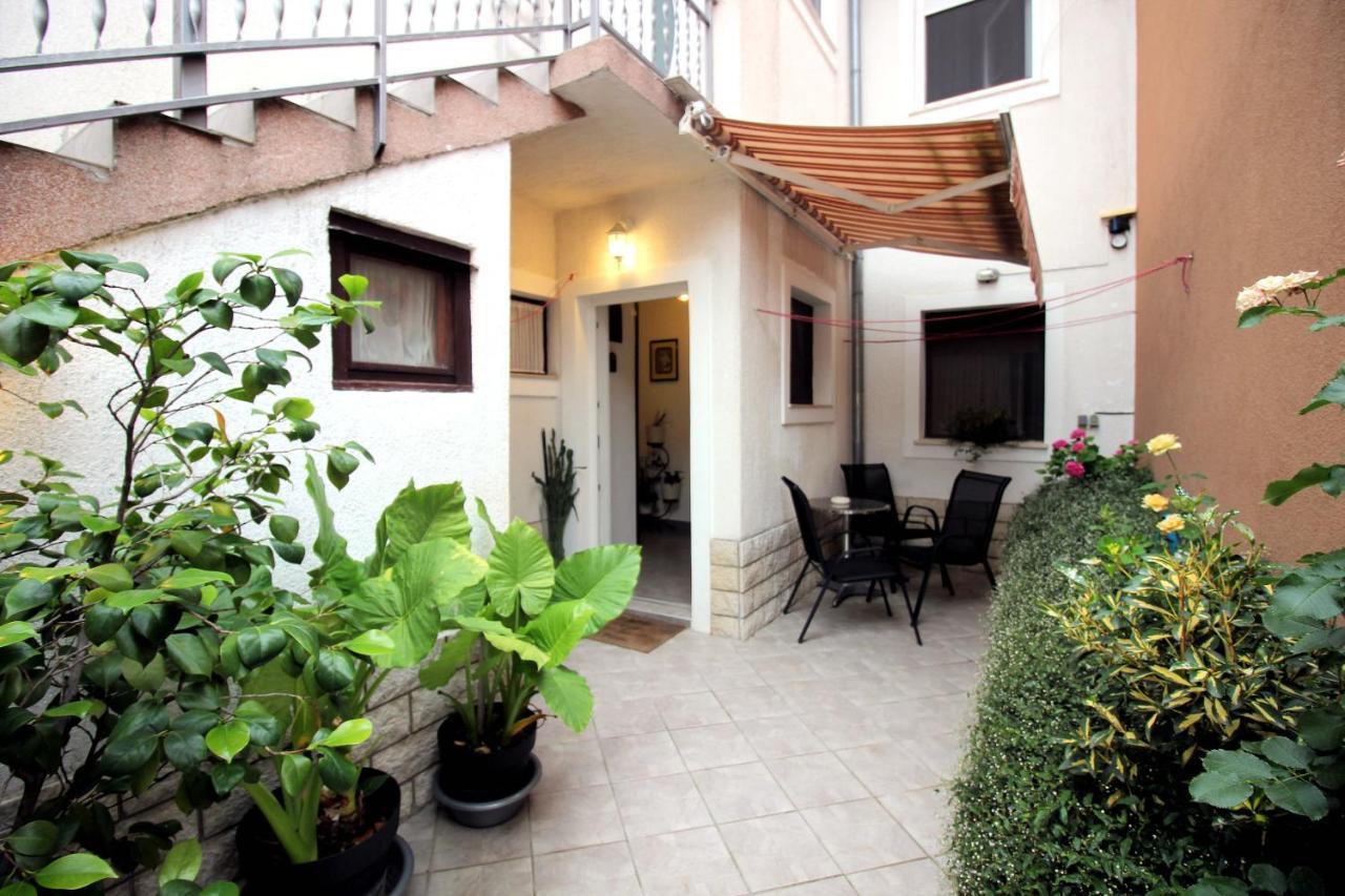 Apartment Leana Selce Exterior foto