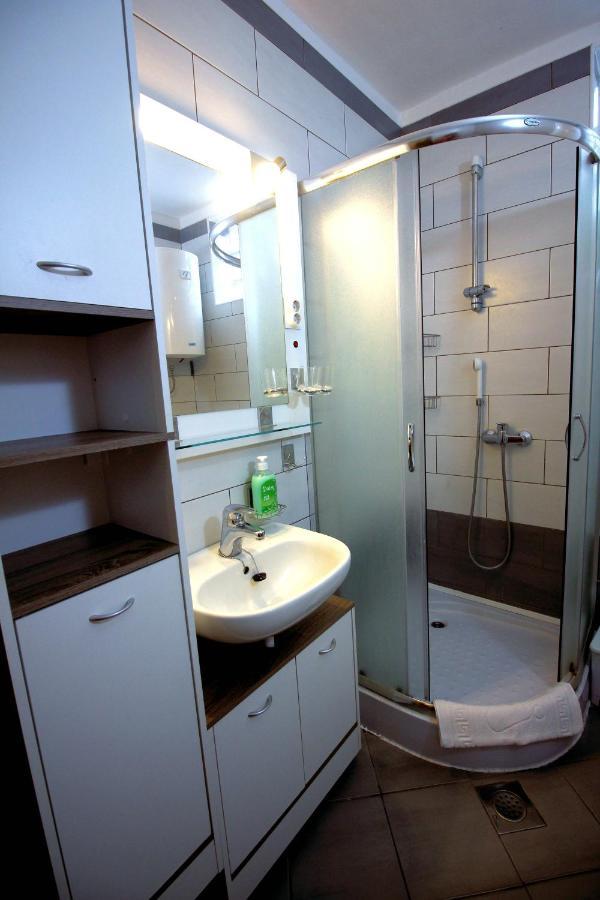 Apartment Leana Selce Exterior foto