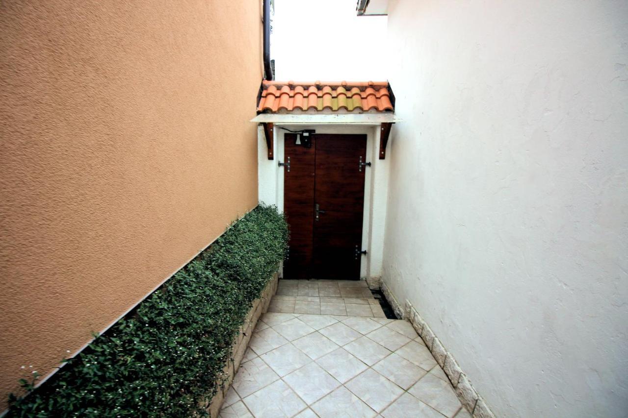 Apartment Leana Selce Exterior foto